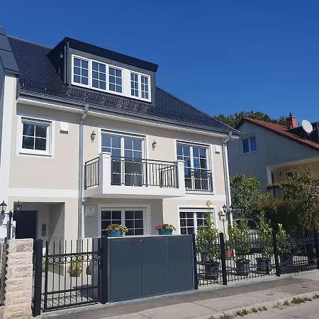 Moderne Dachgeschosswohnung In Exklusiver Daire *